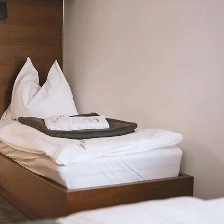 Zum Kleinen Italiener - Ristorante Pizzeria 3*