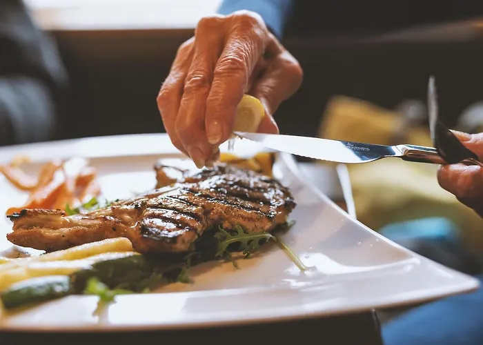 Zum Kleinen Italiener - Ristorante Pizzeria Gæstehus Geinberg