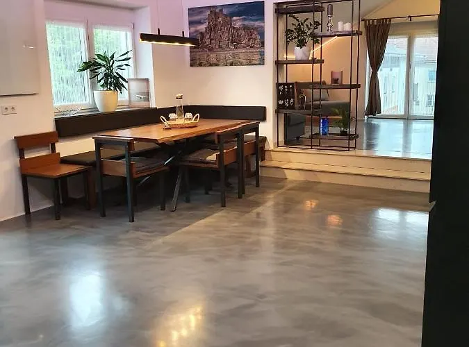 Zum Kleinen Italiener - Ristorante Pizzeria ゲストハウス ガインベルク