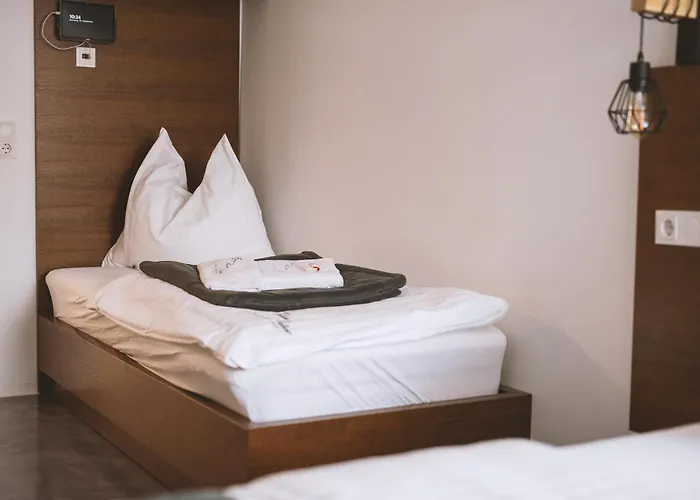 Zum Kleinen Italiener - Ristorante Pizzeria 3*